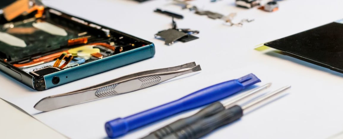 Tout savoir sur le code APE / NAF 9512Z : Réparation de téléphones et équipements