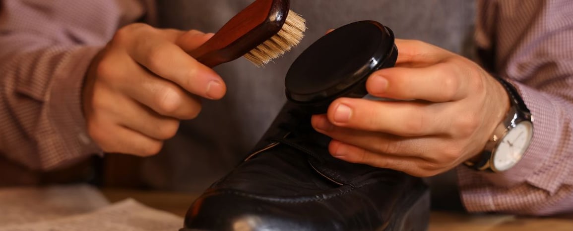 Code APE 9523Z et 9523Y : réparation et entretien de chaussures et d’articles en cuir