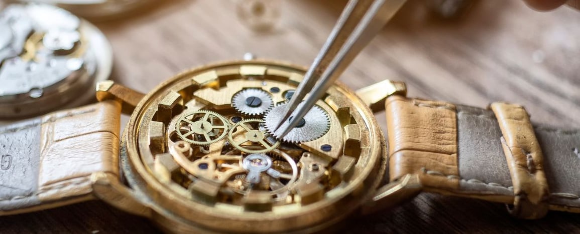 Code APE 9525Z et 9525Y : réparation et entretien d’articles d’horlogerie et de bijouterie