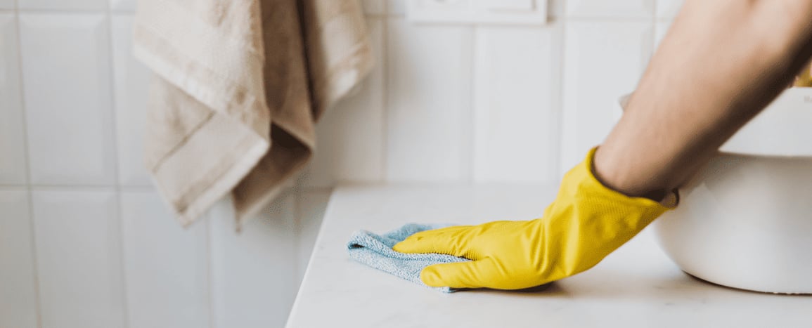 Devenir agent d'entretien auto-entrepreneur : guide (tarifs, SAP, matériel)