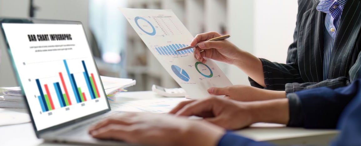 Devenir consultant en gestion : spécialisations, tarifs et statut