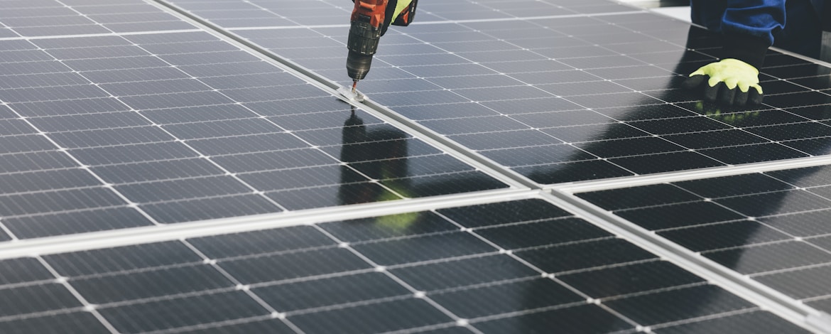 Devenir consultant en transition énergétique : le guide complet