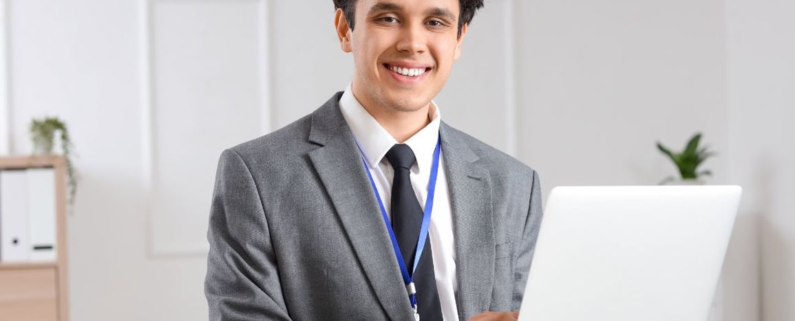 Devenir coach en développement personnel : formation, tarif et salaire