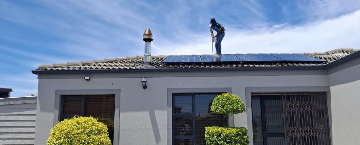 Devenir installateur de panneaux solaires auto-entrepreneur : guide complet