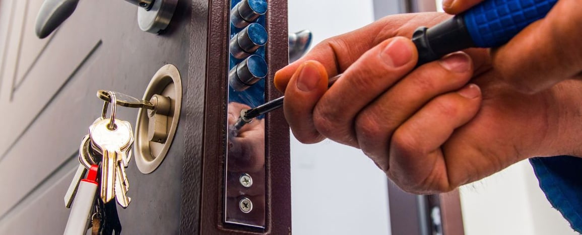 Devenir serrurier auto-entrepreneur : le guide expert